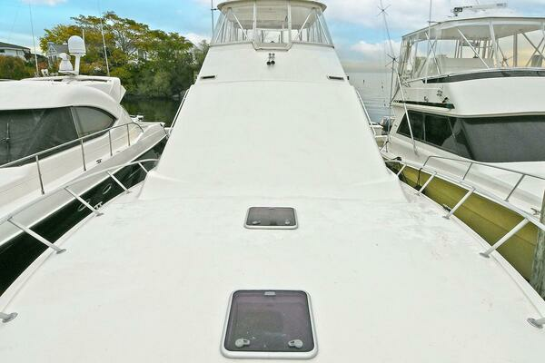 2001 Ocean Yachts 52