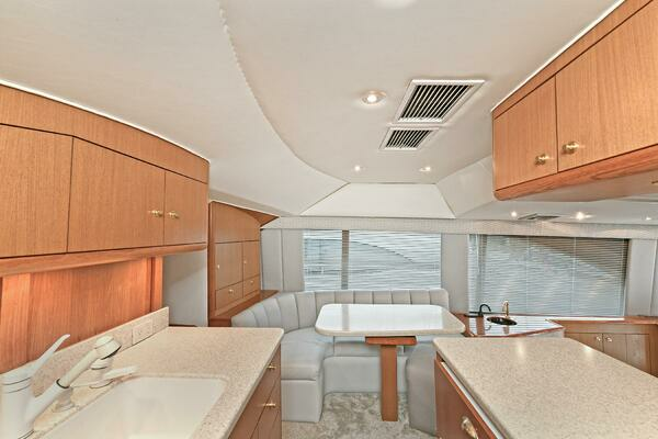 2001 Ocean Yachts 52