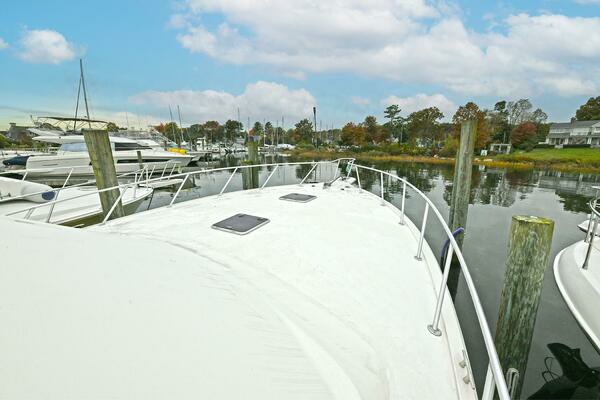 2001 Ocean Yachts 52