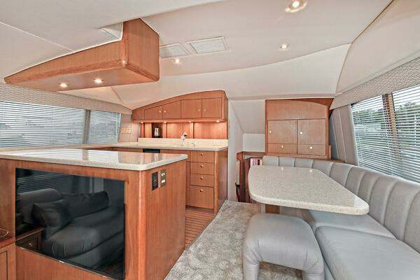 2001 Ocean Yachts 52