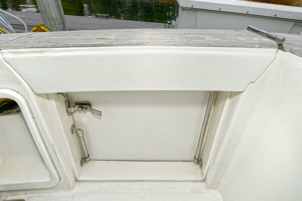 2001 Ocean Yachts 52