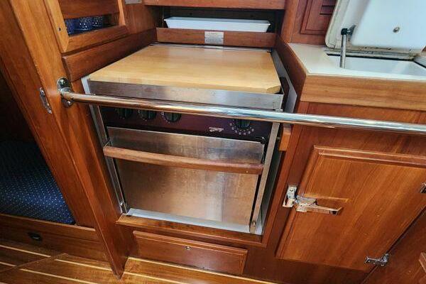 Persephone 38ft Sabre Yacht For Sale