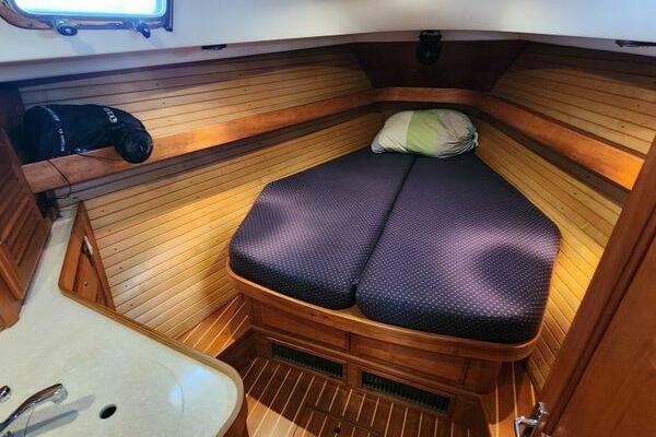 Persephone 38ft Sabre Yacht For Sale