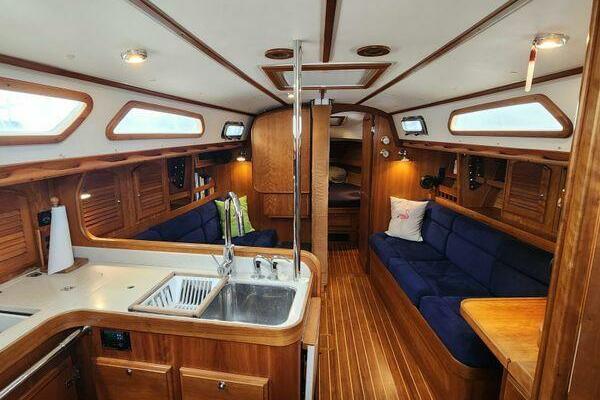 Persephone 38ft Sabre Yacht For Sale