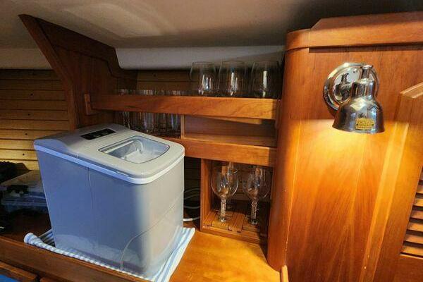 Persephone 38ft Sabre Yacht For Sale