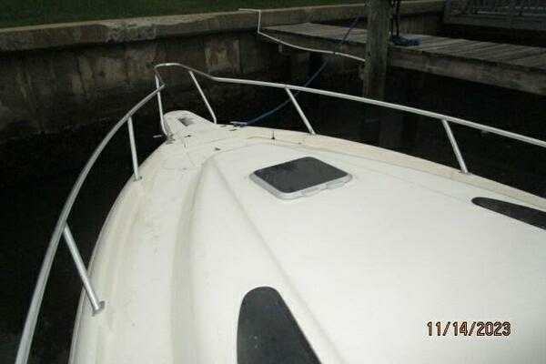 Photo of the 2001 Intrepid 348 Walkaround