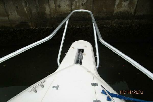 Photo of the 2001 Intrepid 348 Walkaround