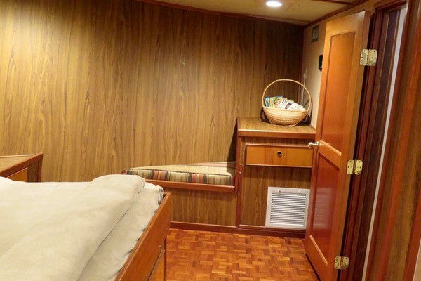 1998 Grafship Hodgdon 71