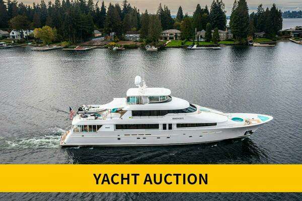 Photo of the 2002 Westport Westport 130 "SERENGETI"