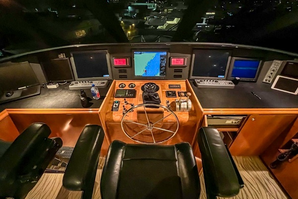 SERENGETI 130ft Westport Yacht For Sale