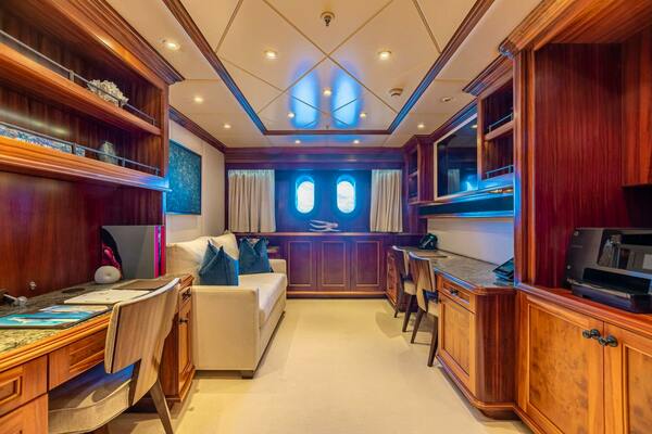 UNBRIDLED 191ft Trinity Yachts Yacht For Sale