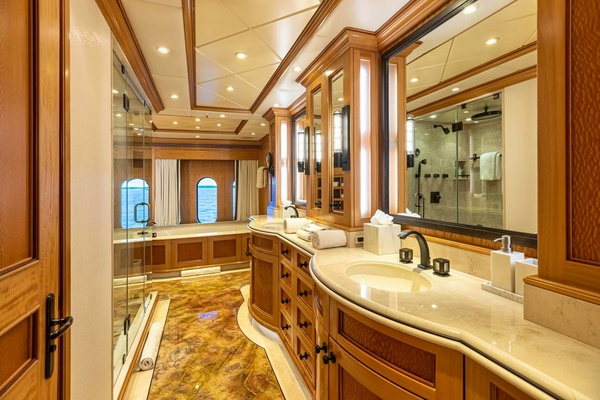 UNBRIDLED 191ft Trinity Yachts Yacht For Sale