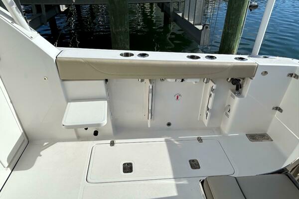 Lead Dog 32ft Pursuit Yacht For Sale