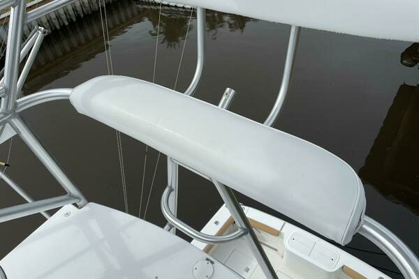 Photo of the 2001 Cabo 35 Express "Reelistic"