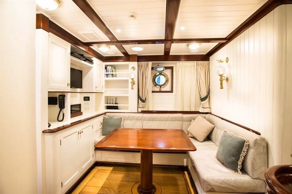 DONA FRANCISCA 172ft Astilleros Buquebus Yacht For Sale