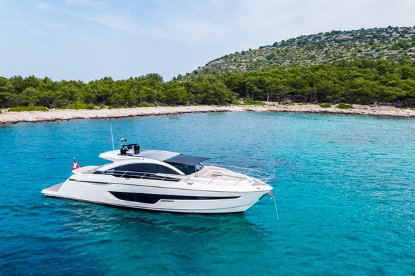 Photo of the 2019 Fairline  "NOROADER"
