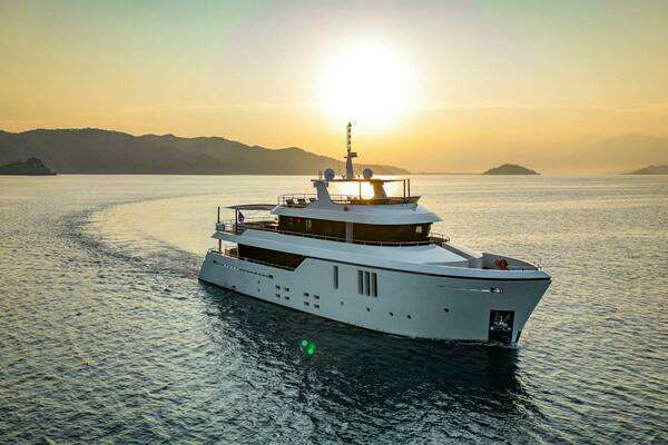 100-ft-Aydos Yat-2016-Custom-ZEEMAR-Imperia Italy yacht for sale