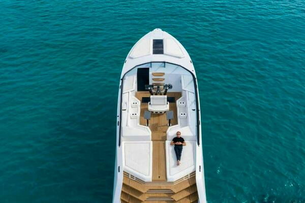 Photo of the 2020 Waterdream Custom "BENEAU WATERDREAM 52"