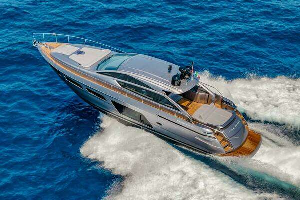 Photo of the 2023 Pershing  "SILVER MISSILE"