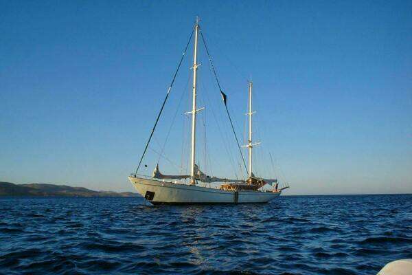 Photo of the 1952 Koser & Meyer Custom "TAMORY"