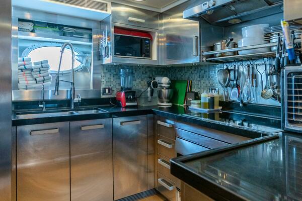 KJOS 124ft Palmer Johnson Yacht For Sale