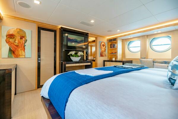 KJOS 124ft Palmer Johnson Yacht For Sale