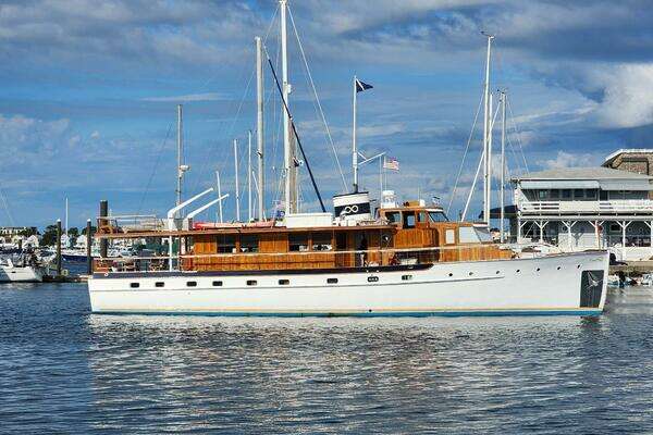 80-ft-Trumpy-1947-Raised Pilot House-Timeless-Newport Rhode Island United States yacht for sale