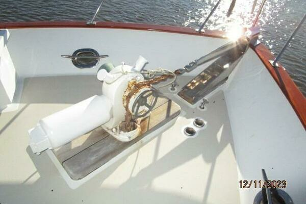 Photo of the 1986 DeFever 72 "Neptune II"