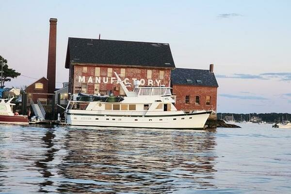 Photo of the 1986 DeFever 72 "Neptune II"