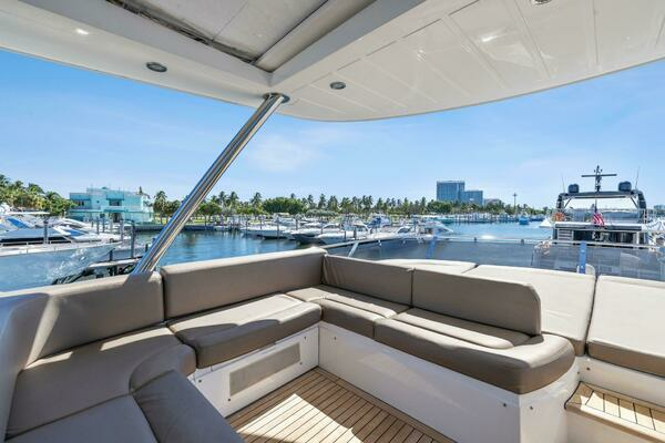 2014 Sunseeker 73