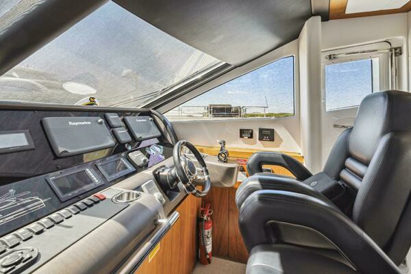 2014 Sunseeker 73