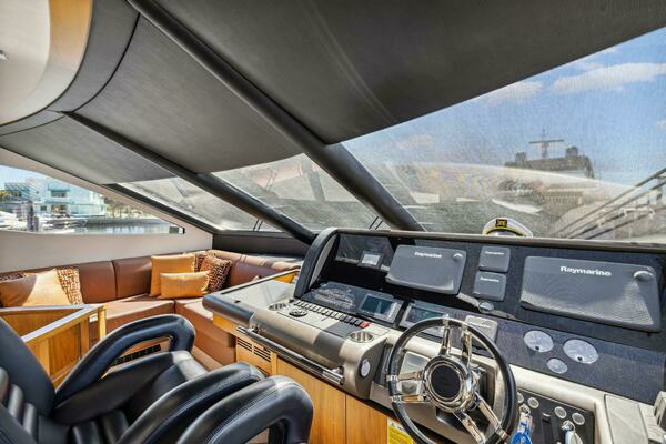 2014 Sunseeker 73