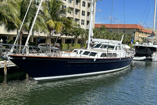 Photo of the 1983 Palmer Johnson Cruising Sloop "Toto"