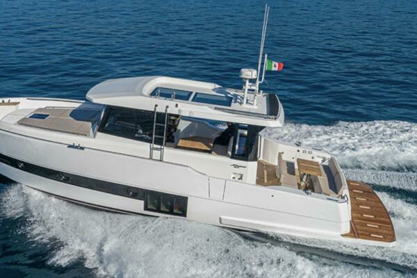 Sundeck Yachts 43ft Sundeck Yachts Yacht For Sale