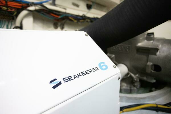 2019 Cruisers Yachts 50