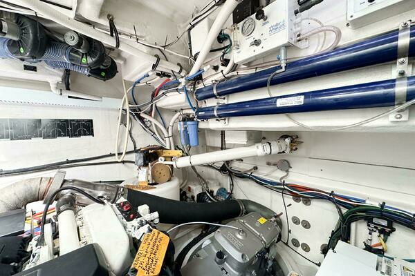 2019 Cruisers Yachts 50