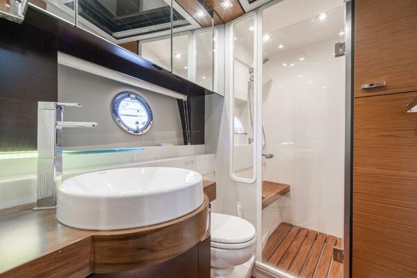 Hoosier Daddy V 53ft Tiara Yachts Yacht For Sale