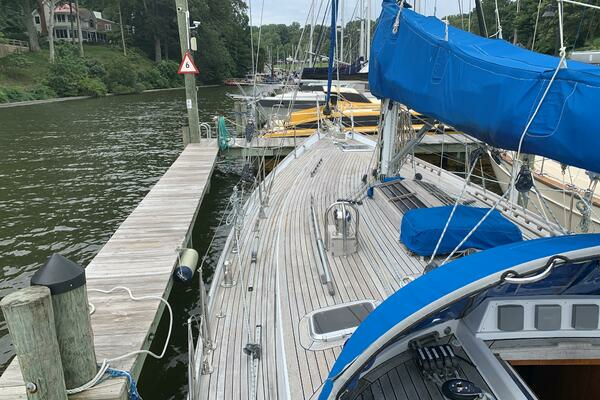 Photo of the 2004 ShearWater 45