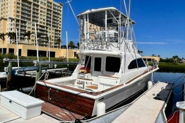2001 Luhrs 40