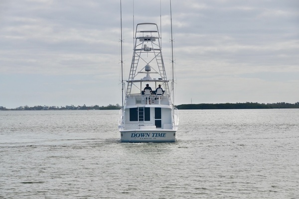 DOWN TIME 60ft Hatteras Yacht For Sale
