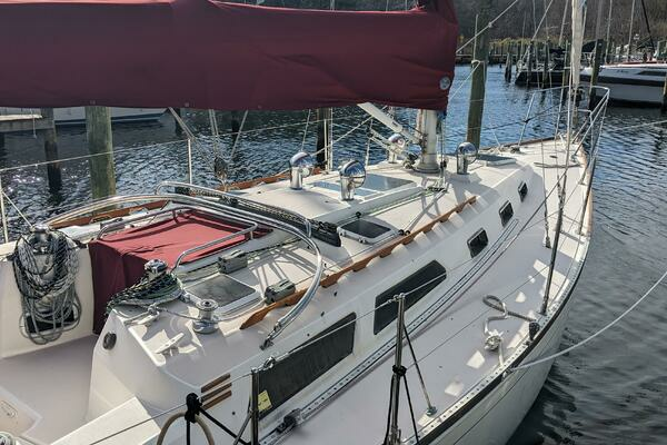 Photo of the 1993 Sabre 38 "Sultan"
