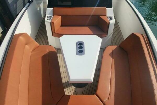 Photo of the 2021 Vanquish VQ40 "SMART"