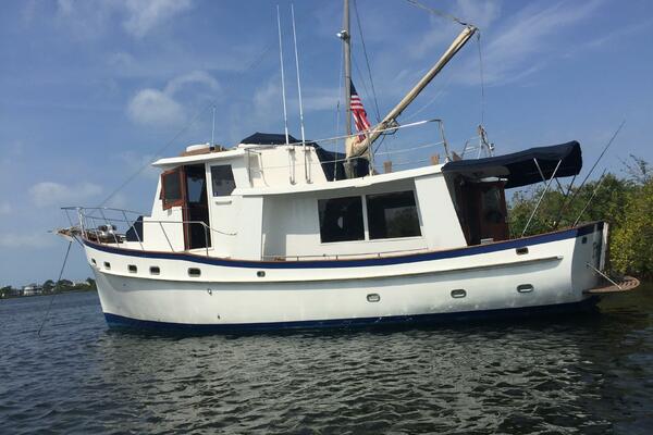 4 Kadey Krogen 42 Port Side