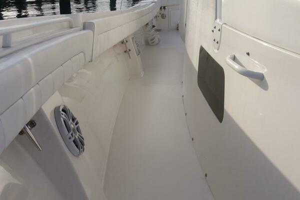 Teaser 41ft Regulator Yacht For Sale