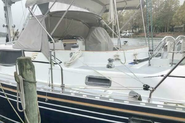 Photo of the 1999 Taswell 44 AS