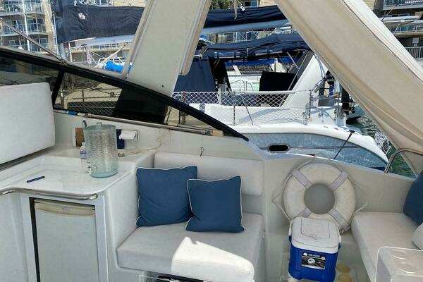 Photo of the 1993 Silverton 38 Express "Guyana Boat"