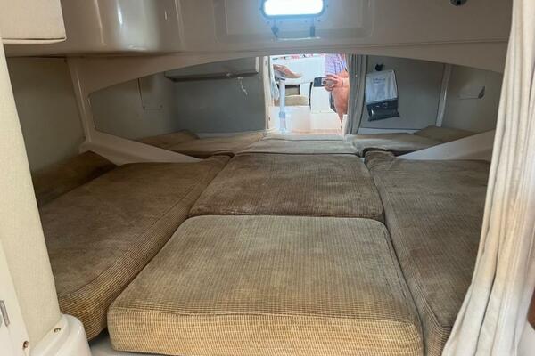 33ft Grady White Yacht For Sale