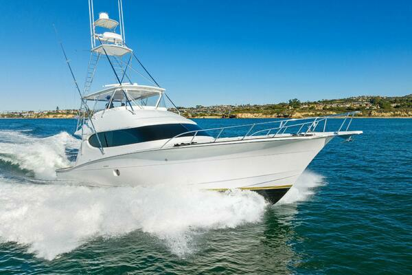 2007 Hatteras 64