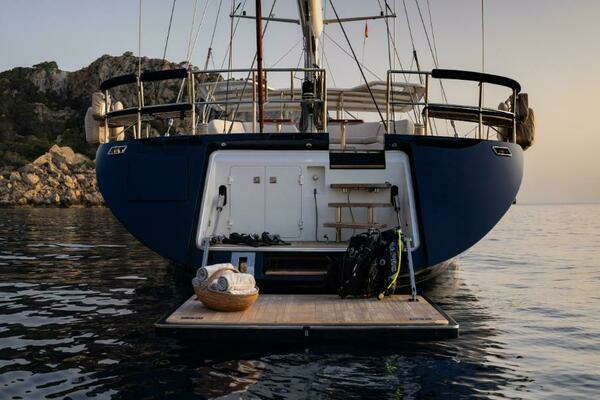 Photo of the 2005 Royal Huisman Ketch Sailing Yacht "ANTARES"