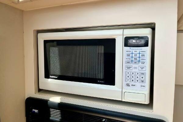 42ft Silverton Yacht For Sale